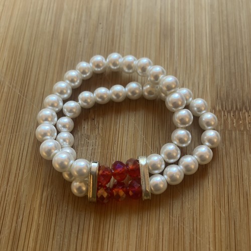 Pearl style row red gem - pearl,