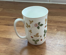 Vintage Retro Wedgwood Bone China Wild Strawberry Ceramic Cup/Mug Collectable 