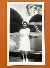 Beautiful Asian women posing on classic car 1940s cheesecake VINTAGE PHOTO ORIGI