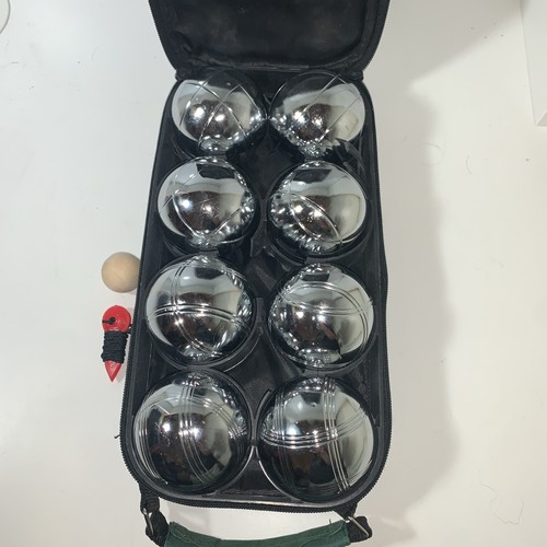 French boules set - 8,