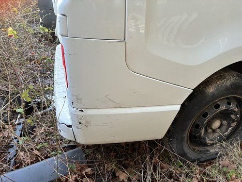 Rear white bumper corner - white,