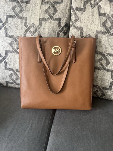 Michael kors saffiano leather - kors,