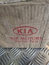 KIA SEDONA Mk2 2.9D CRDi WATER PUMP BRAND NEW GENUINE OLD STOCK 2006 TO 2010
