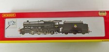 Hornby R2229 BR 2-8-0 Class 8F