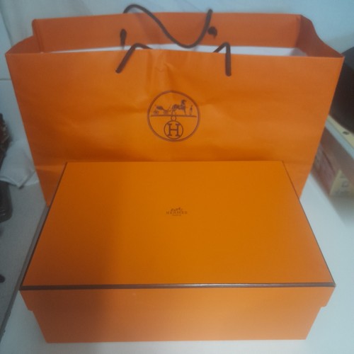 Hermes empty box with - empty,