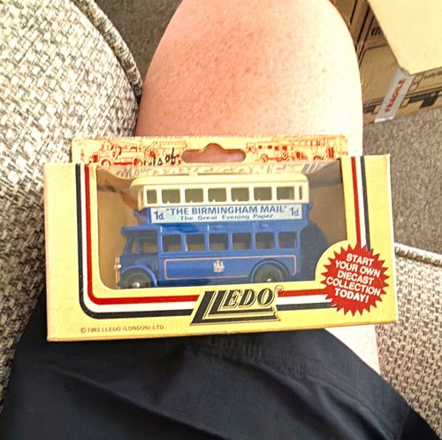 Lledo diecast model - diecast, bus