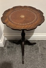 A Vintage Scalloped Edged