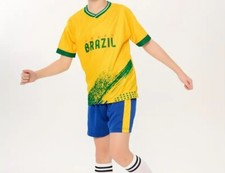 Fast UK despatch. Kids 24/25 Brazil football colours kit. Age 8