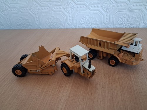 Ertl diecast scraper and dump - ertl,