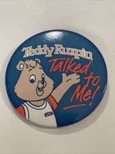 1985 Worlds Of Wonder Teddy Ruxpin UK talked To Me Promo Pin Badge Button