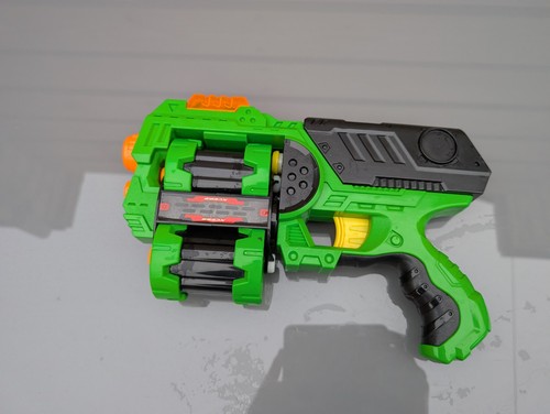 Nerf gun with - double, barrel