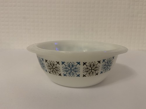 Small vintage jaj pyrex - vintage,