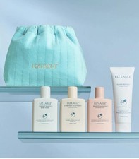 Liz Earle Smooth & Refresh