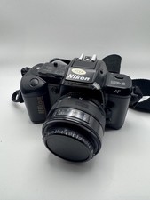 Nikon F-401 35mm SLR Film Camera + AF Nikkor 35-70mm Zoom Lens leather case