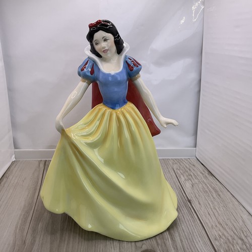Royal doulton hn3678 snow - royal,
