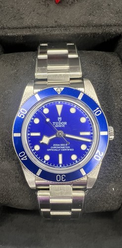 Tudor black bay - black,