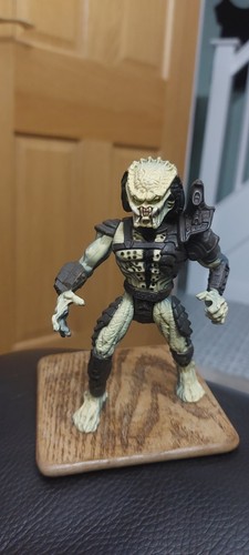 Aliens predator renegade - aliens,