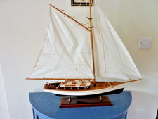 Large model yacht - large, stand