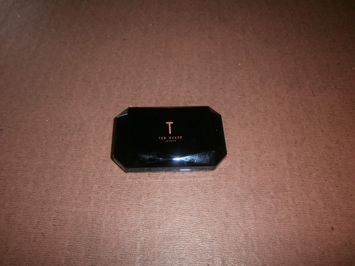 Ted baker eye - ted, shadow
