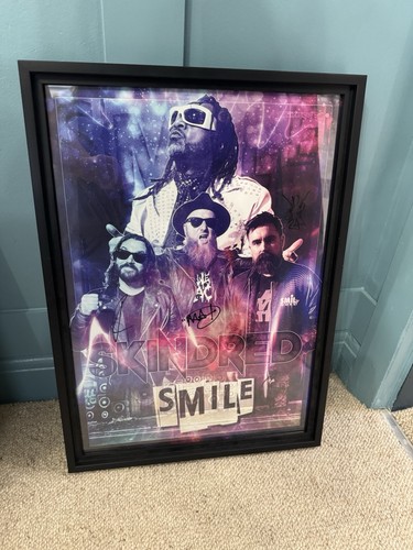 Signed skindred smile - skindred, tour