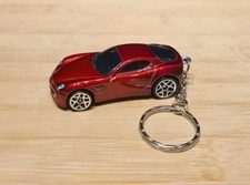1/64 DIECAST MODEL CAR KEYCHAIN KEYRING ALFA ROMEO 8C COMPETIZIONE 