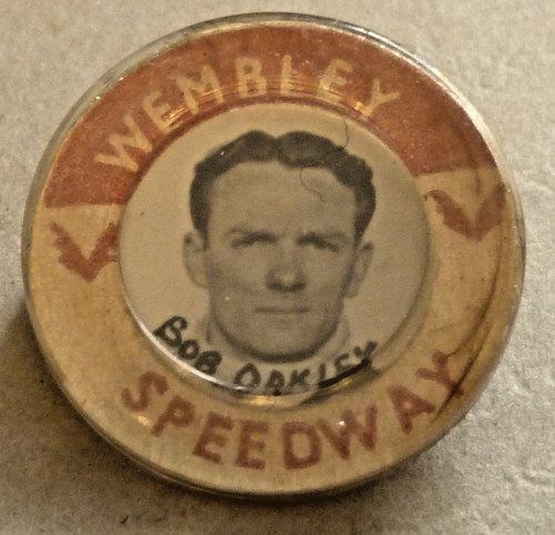 Vintage plastic badge wembley - plastic,