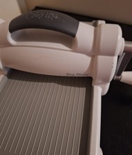 Sizzix Big Shot Die Cutting & Embossing Machine - White/Gray (660200)