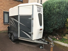 Monarch Indispention Double Horse Trailer