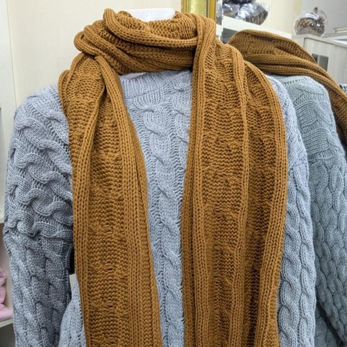 Chunky cable knit - winter, scarf