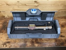 Star Wars Rey Reforged Lightsaber Hilt Galaxy's Edge Disney Collectible 