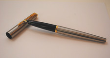 Vintage Parker 45 Fountain Pen