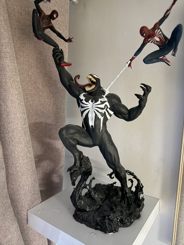 Statue only marvel - statue, marvel's