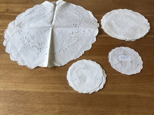 Vintage white linen table - white,