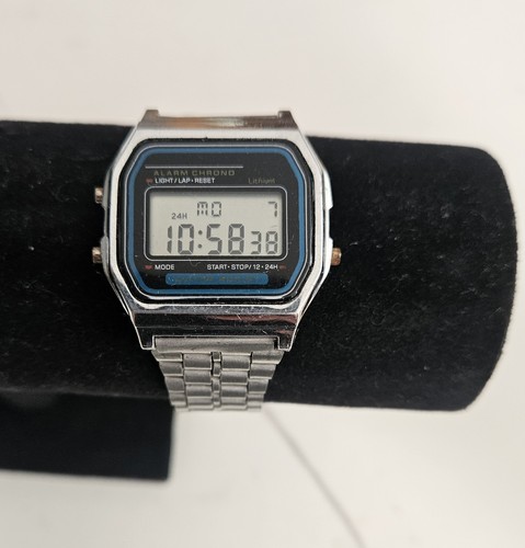 Vintage casio digital watch - casio,