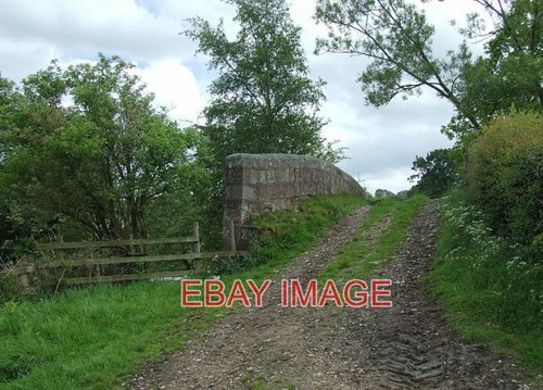 Photo track and canal - , bridge