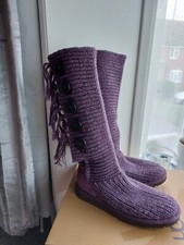 Ugg Boots. 6.5 Bailey Button