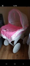Baby Wicker Crib / Carriage Moses Basket On Wheels