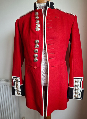 Welsh guards red - welsh, ceremonial