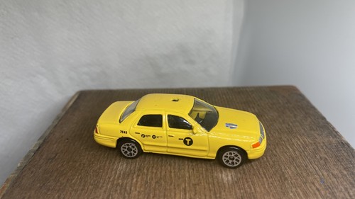 Realtoy ford crown victoria - realtoy,