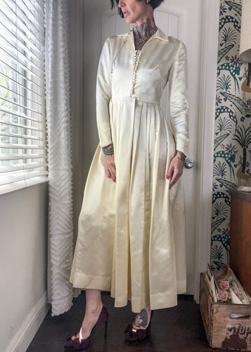 Vtg 40s cream liquid satin - 40s,