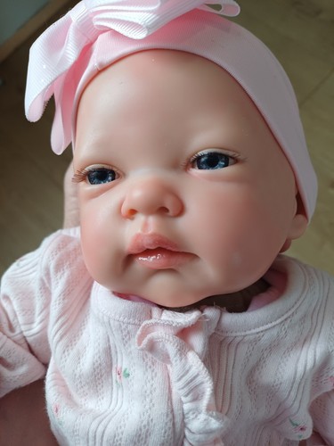 Shellys artist reborn baby - artist,
