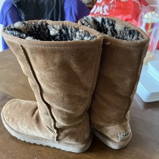 UGG Women's Chestnut Brown