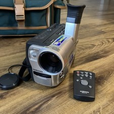 Samsung Vintage Camcorder 8mm Retro Analogue Video Camera Hi8 Video8 Remote Bag