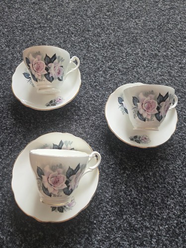 Vintage royal grafton fine - royal,