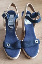 ESCALES PARIS LUXURY ROYAL