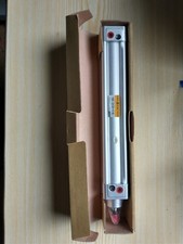 Pneumatic Air Cylinder 32mm bore x 200mm stroke.EMC FXBC32X200  New