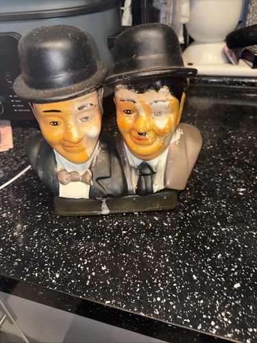 Laurel and hardy - laurel,