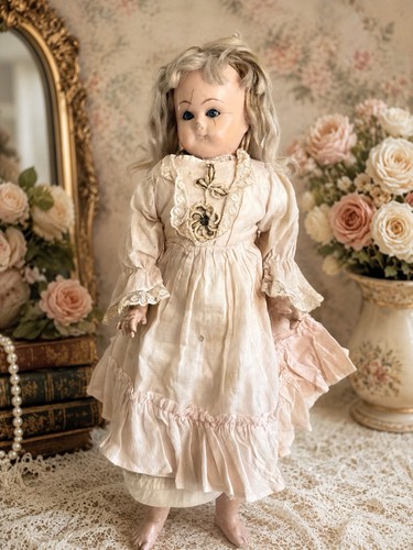 Interesting unknown antique - interesting,