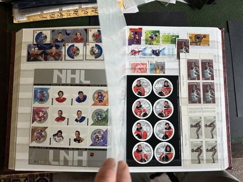 Large canada album with stamps - canada,
