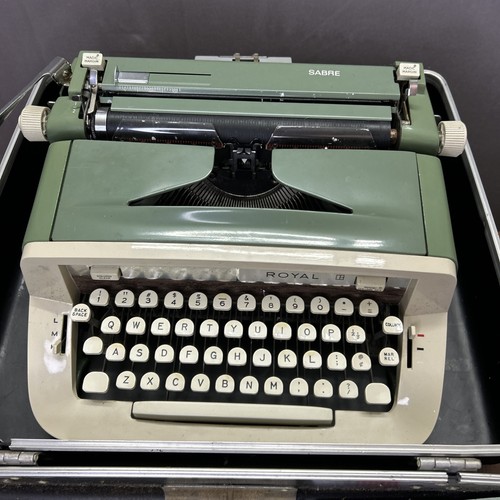 Vintage royal sabre portable - vintage,